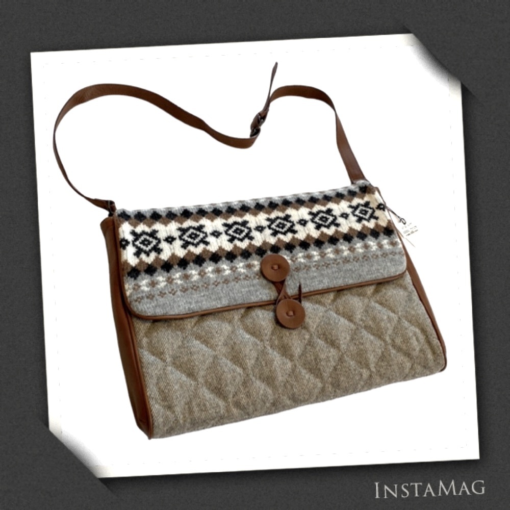 JAPANESE Brand Quilted Fabric w/Knit Pattern ‘2-in-1’ Clutch Shoulder Bag